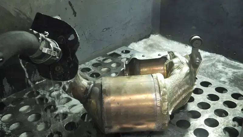 Sprawdzanie i czyszczenie DPF